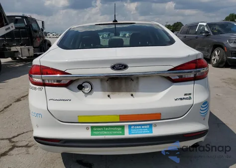 2017 Ford Fusion Se Hybrid z USA, uszkodzony, nr VIN 3FA6P0LU8HR409465
